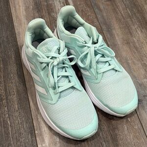 Adidas cloud foam running shoes- mint green size 10